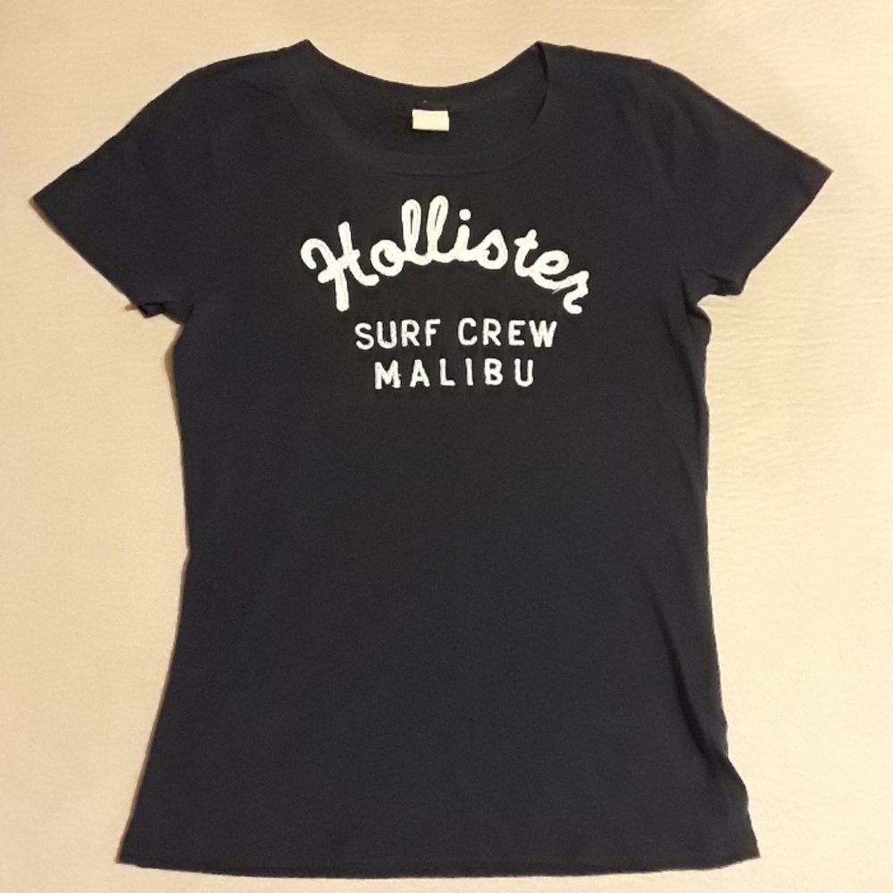 Hollister women's large t-shirt